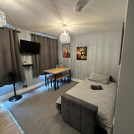 Cosy 2 Bedrooms Apartment London Kültér fotó