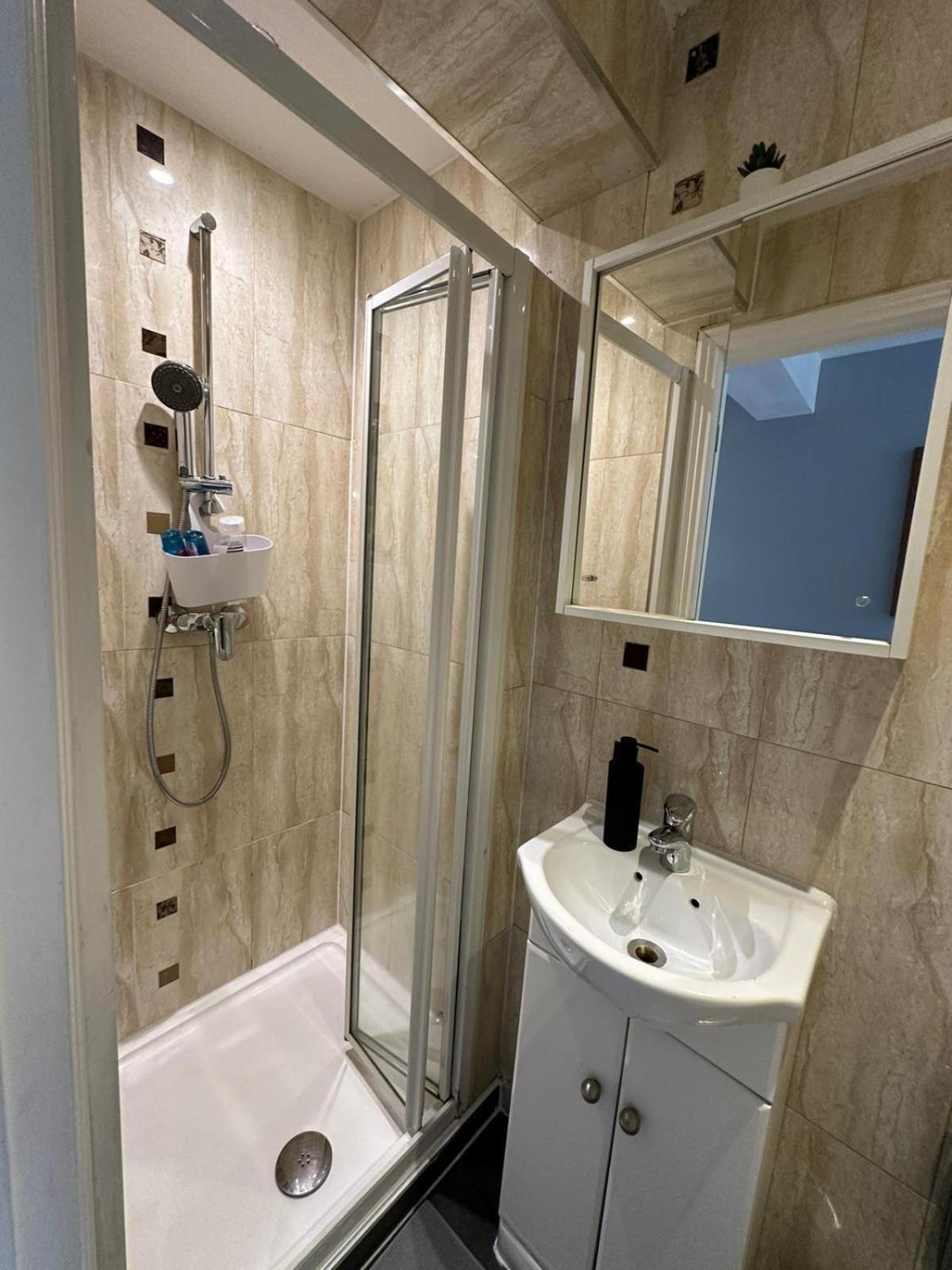Cosy 2 Bedrooms Apartment London Kültér fotó